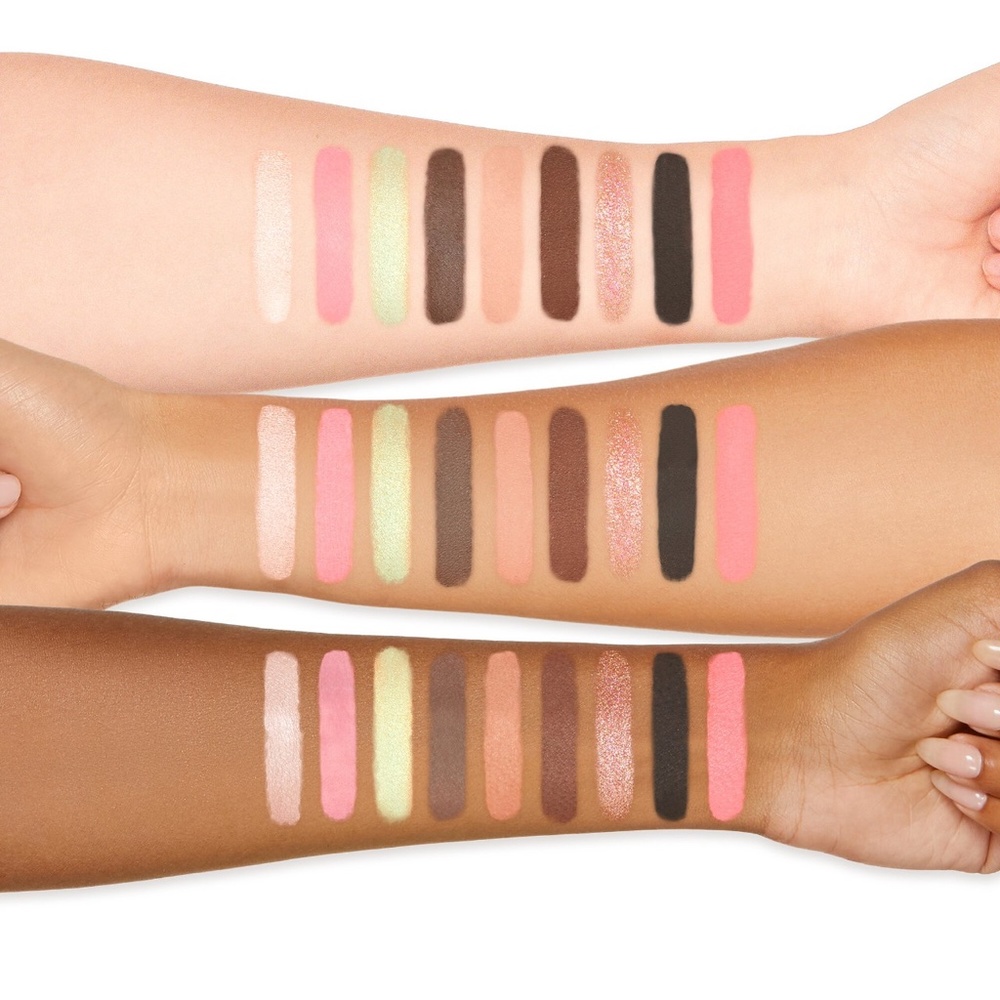 Too faced Limited Edition Face and Eyeshadow palette - Picture 3 of 9